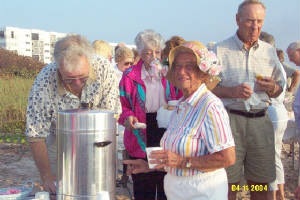 webassets/Easter_Sunrise_Service_2004_055.jpg